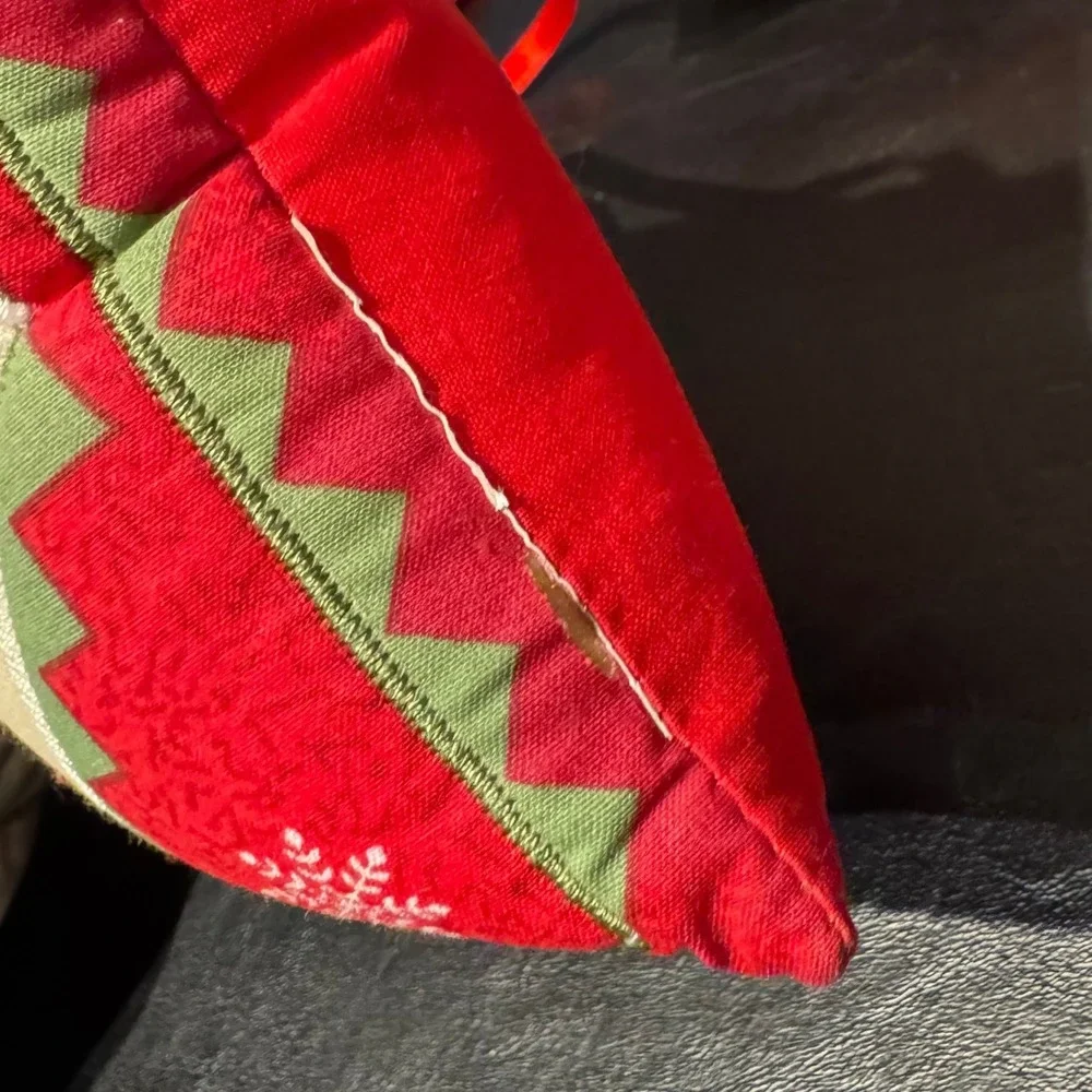 Set of 2 Vintage Winter Ski Embroidered Stuffed Hanging‎ Decorations Red Green